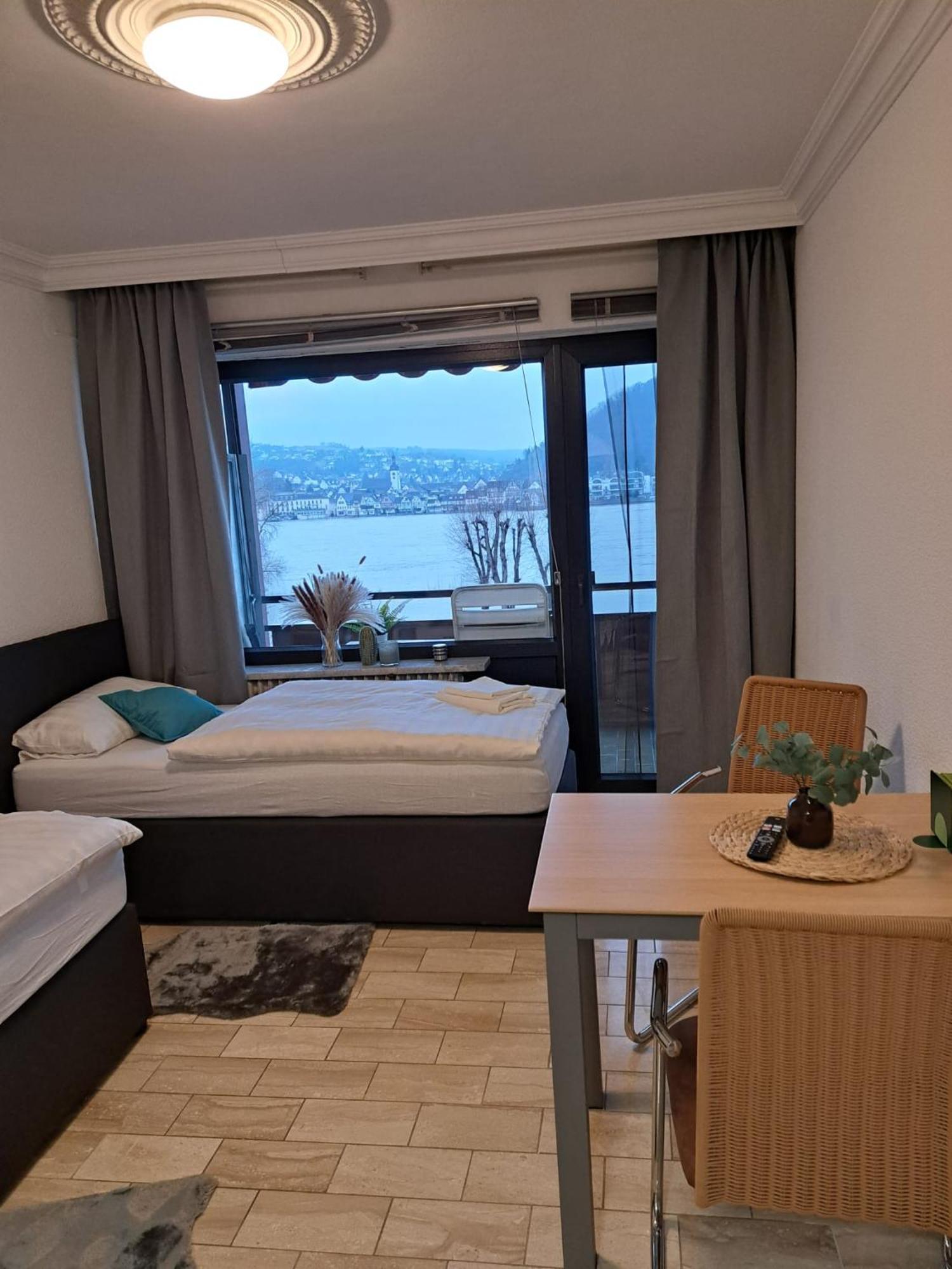 Apartment 22