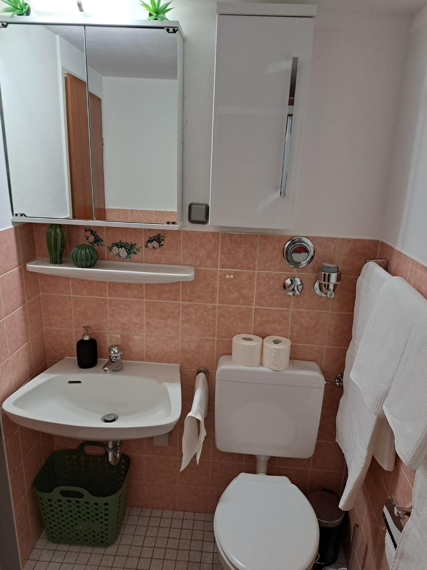 Apartment 22 *